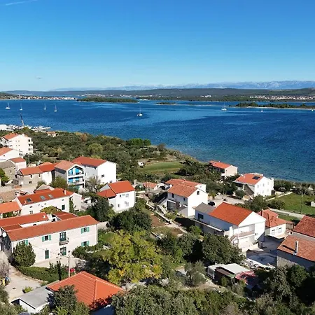 Blue Wind Tkon